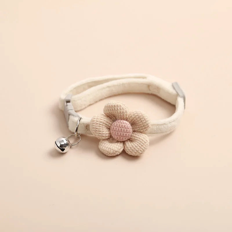 Collier chat clochette