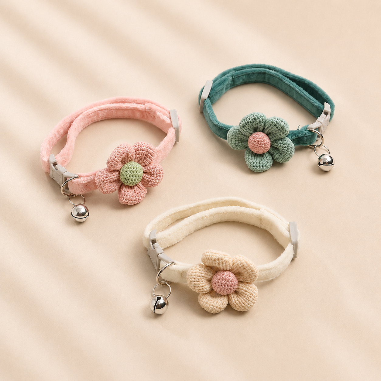 Collier chat clochette
